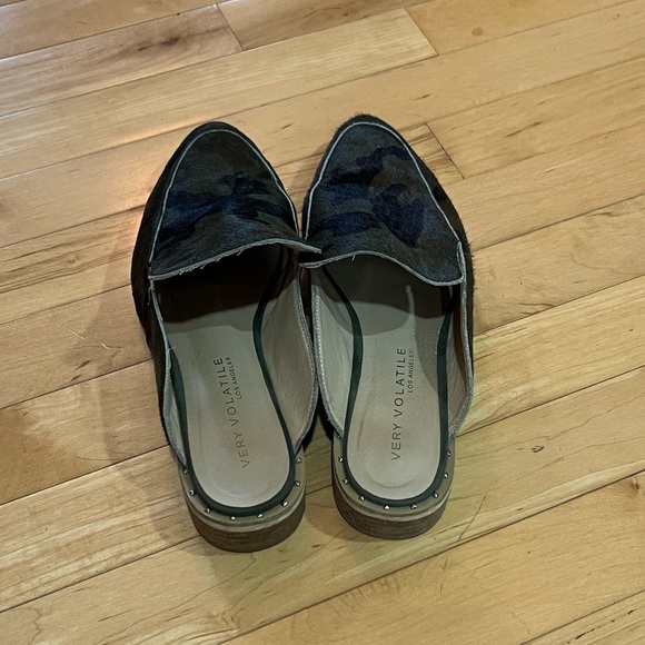 Very Volatile Atwood Camo Calf Hair Mules, 10 - Picture 6 of 8